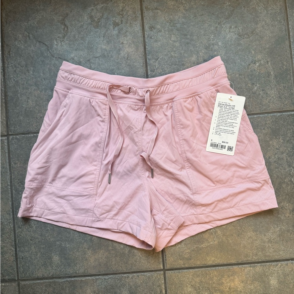 Lululemon Dance Studio HR Short 3.5” Lined